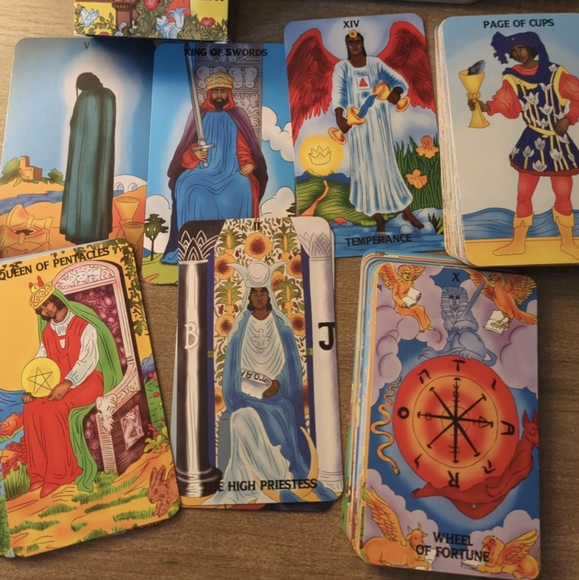 MELANATED CLASSIC TAROT deck - Picture 2 of 2